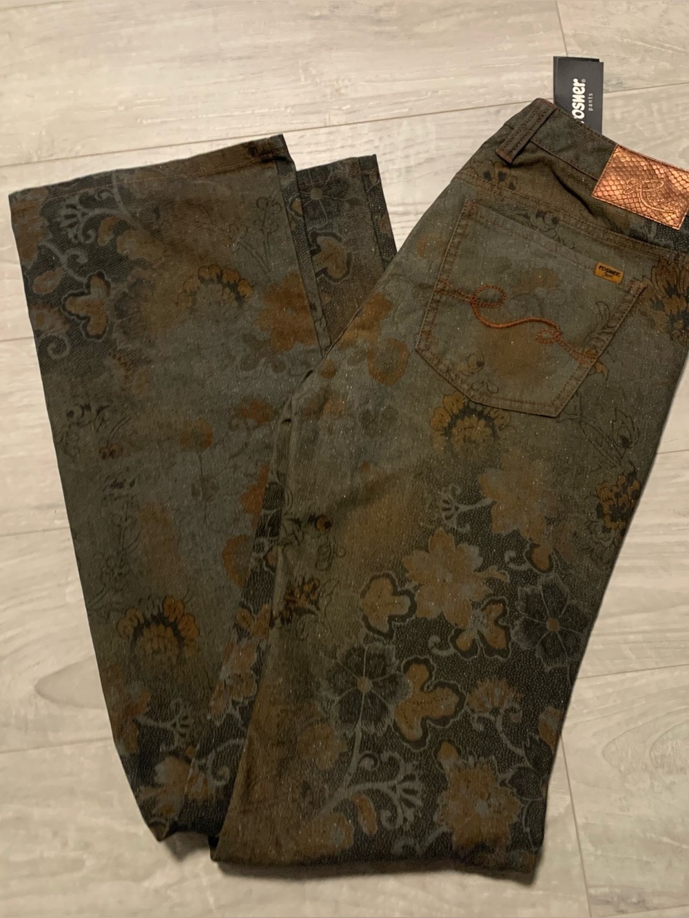 Rosner German brand floral jeans.  Size 4 NWT